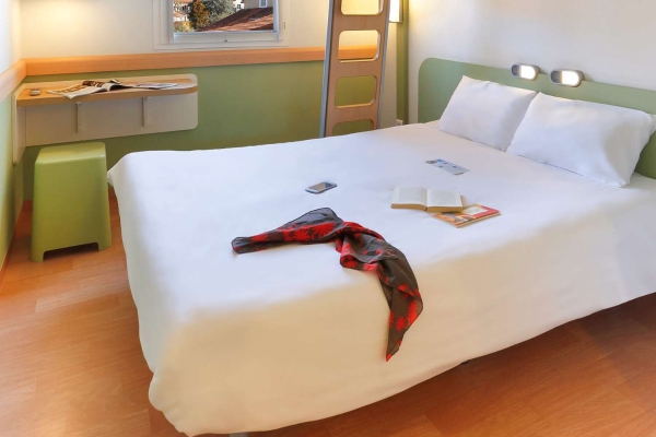 Hotel IBIS BUDGET APT LUBERON